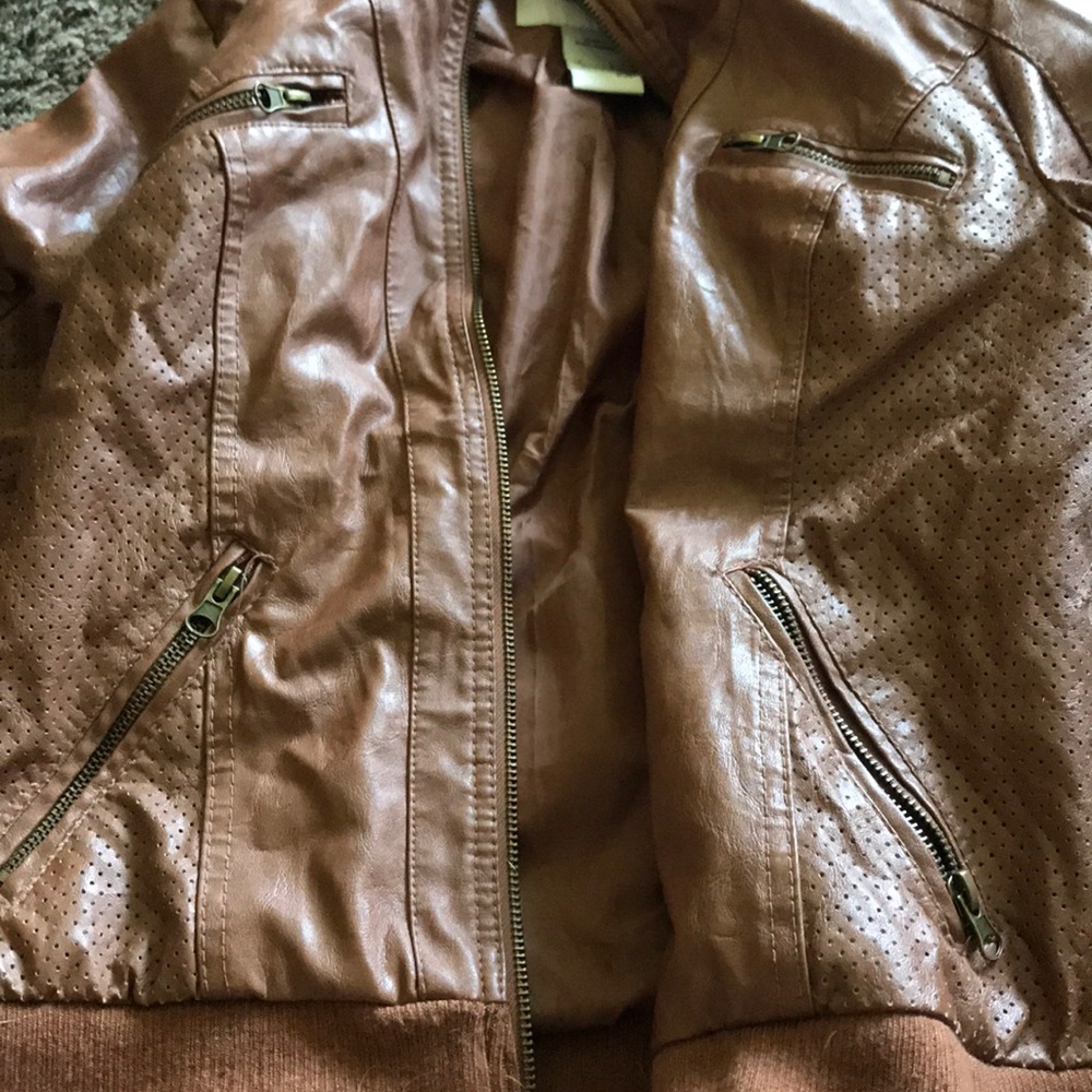 jacket - Picture 2 of 2